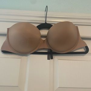VICTORIA’S SECRET STRAPLESS BRA